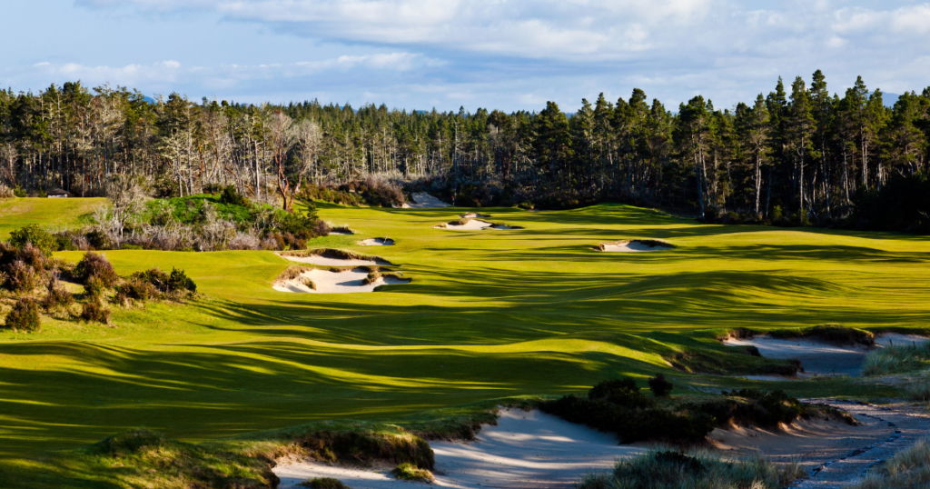 Golf hole at Bandon Trails in Bandon, Oregon