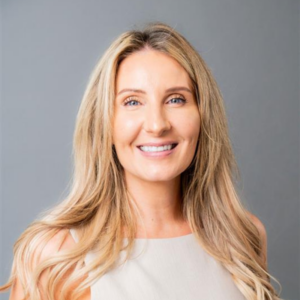 Erica Espe headshot