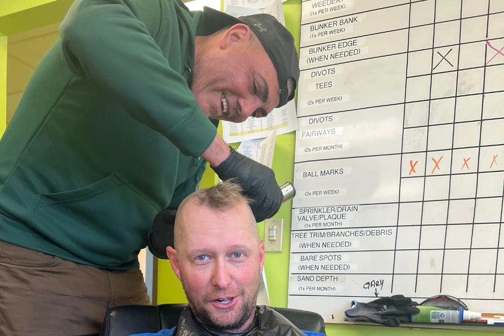 Matt Corbridge getting his head shaved as a "reward" for Galloping Hill winning KemperSports Course of the Year in 2023.